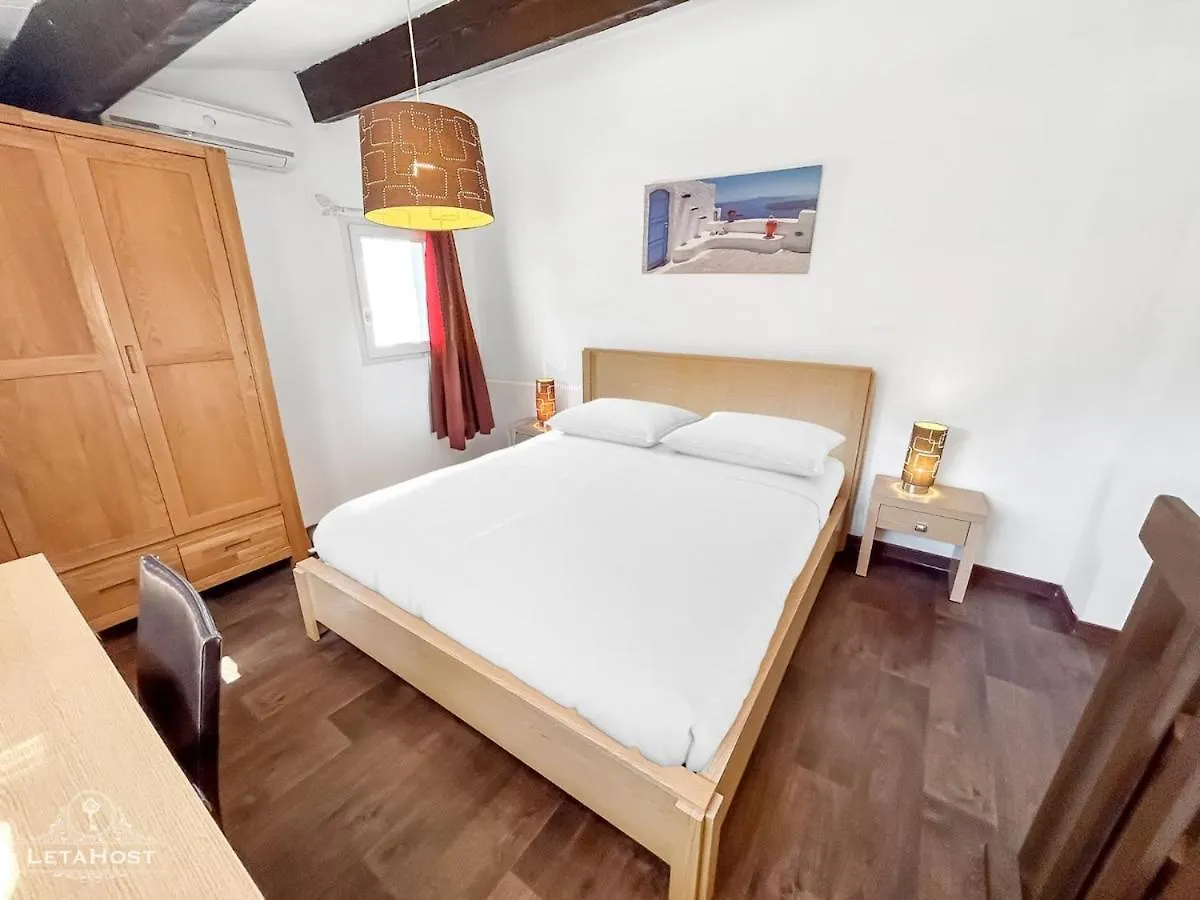Duplex Lumineux Avec Terrasse Pres Des Plages Mandelieu-la-Napoule 0*,  France
