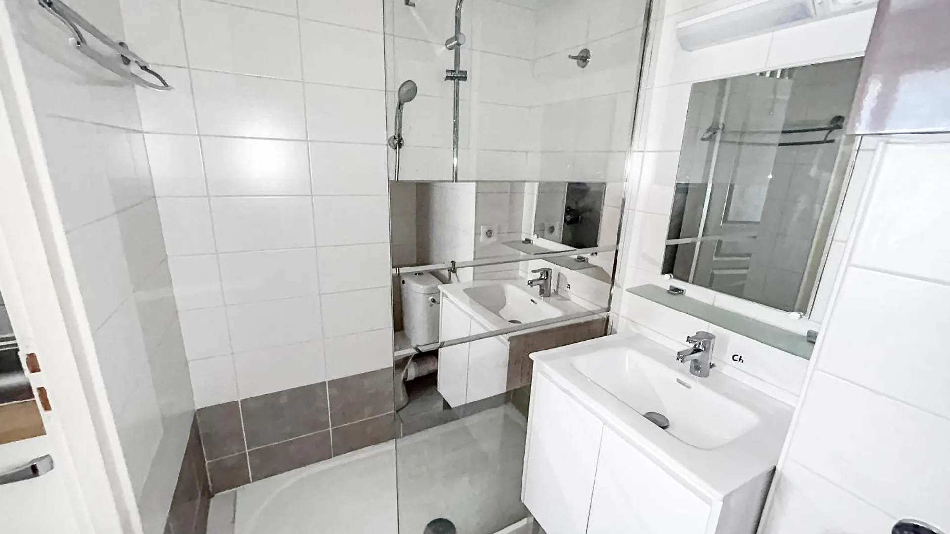 Duplex Lumineux Avec Terrasse Pres Des Plages Mandelieu-la-Napoule 0*,