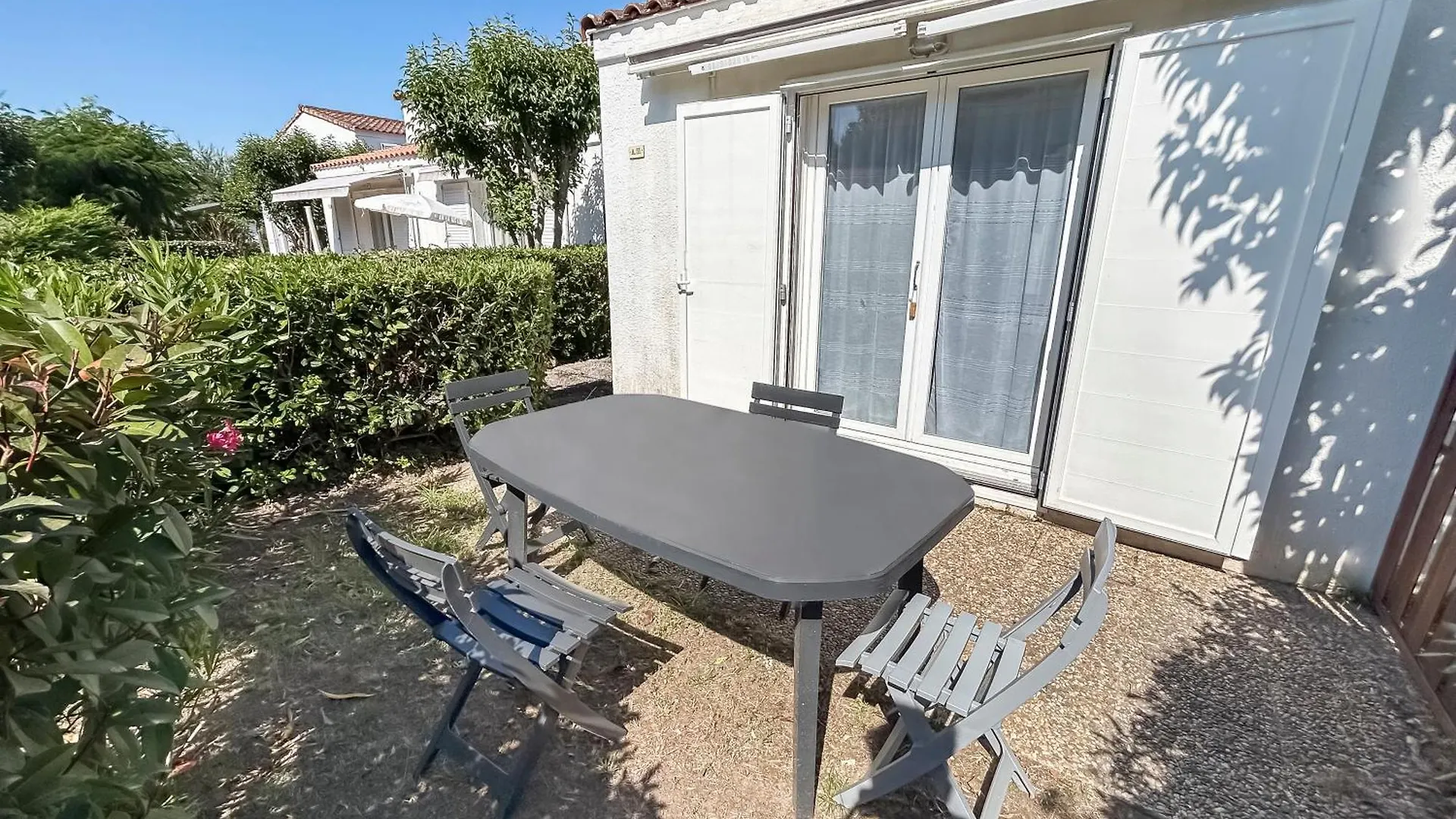 Duplex Lumineux Avec Terrasse Pres Des Plages Mandelieu-la-Napoule 0*,  France