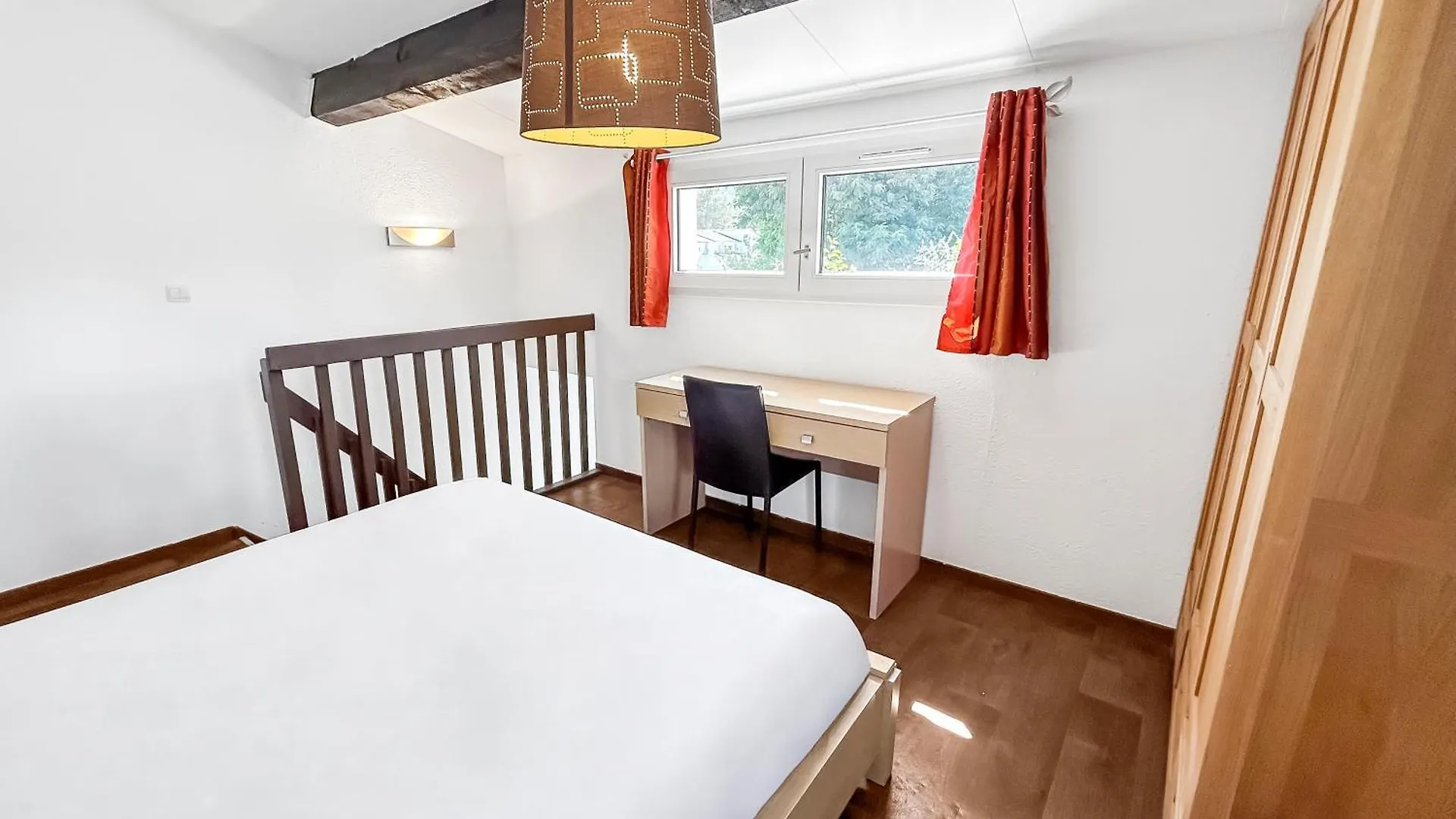 Holiday home Duplex Lumineux Avec Terrasse Pres Des Plages Mandelieu-la-Napoule